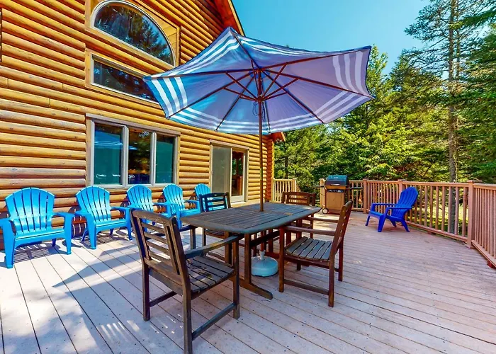 White Mountain Log Home