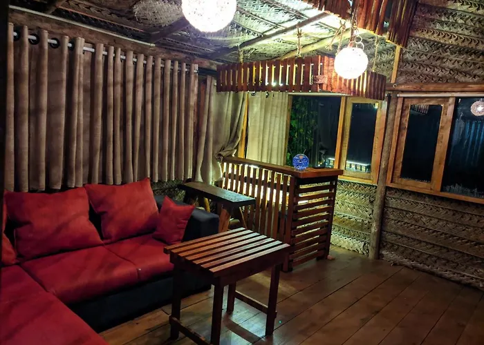La Luna Cabins