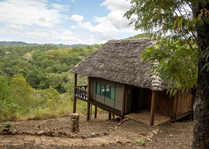 Sable Mountain Lodge, A Tent With A View Safaris