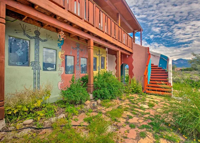 Taos Area Escape On 1.5 Acres: Panoramic Mtn Views