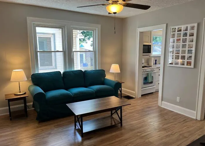 Warren 1 Bedroom Unit Near Xavier Downtown