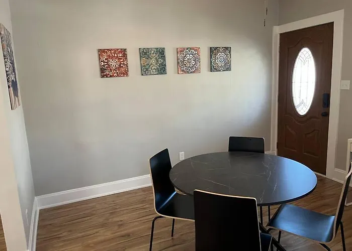 Warren 1 Bedroom Unit Near Xavier Downtown