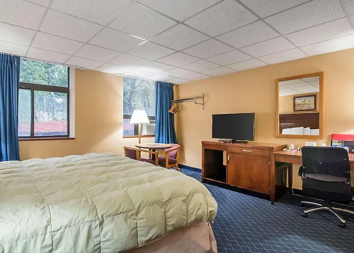 Econo Lodge Manchester