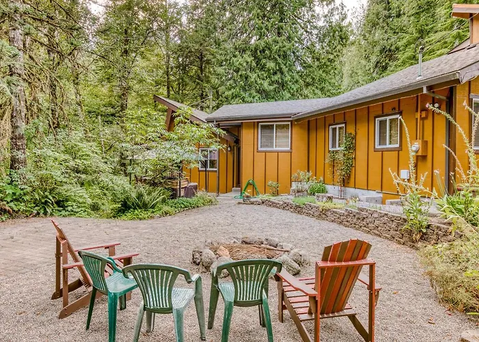Creekside Cabin
