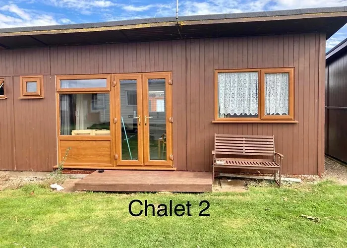 Atlanta Ceder Wood Chalet