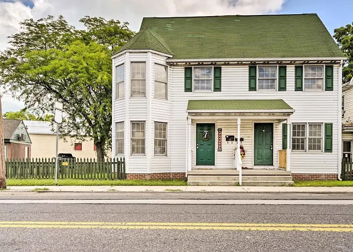 Historic Dtwn Home: 2 Mi To Military Park!