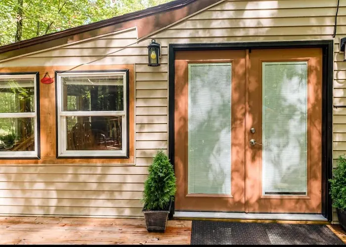 The Nook Lodge - Cabin With Hot Tub At Shawnee And Camelback Mtn