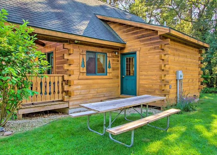 Pet-Friendly Warrens Cabin W/ Fire Pit!