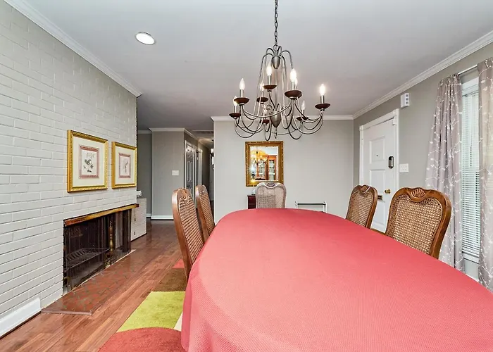 Luxury Home 5 Bedroom 3 Ba Near Beaches And Venues