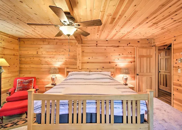 Pinetop-Lakeside Cabin W/ Deck: Hike, Ski & Golf