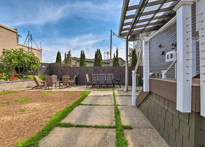 Renovated North Bend Cottage: Near Eateries!