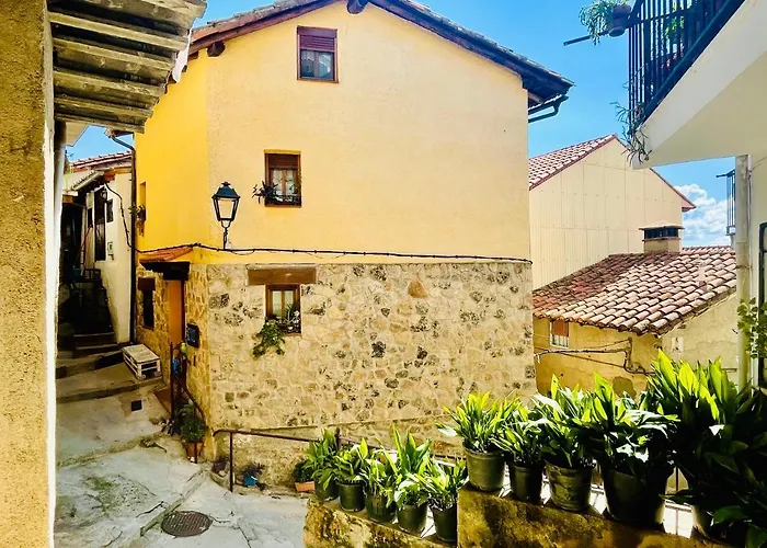 Villa Casa Artista Pedro Bernardo