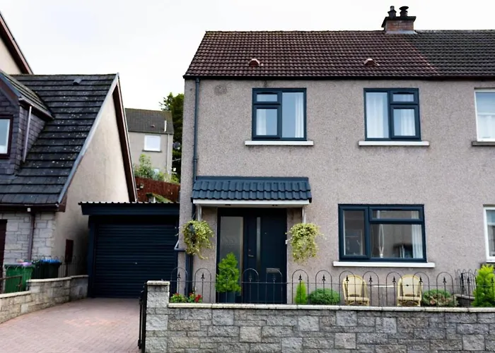 Lovely 2 Bed House In Pitlochry