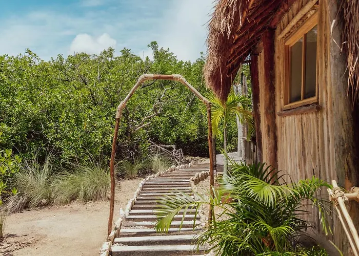 Yaxchen Tulum Cabanas & Cenote