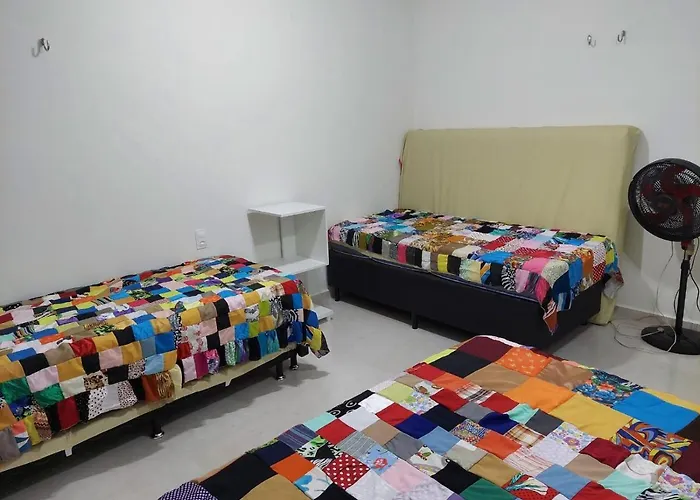 Linda Casa em Condomínio de Luxo