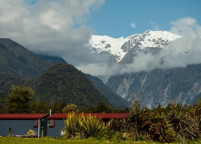 Te Awa Cottages