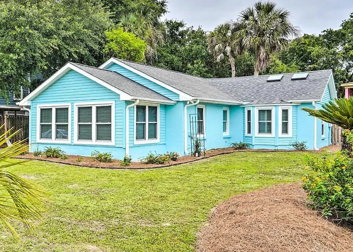 Beachy Isle Of Palms Home: 1 Block To Coast!