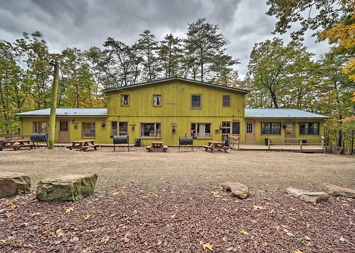 1 Mi To Raystown Lake: 'Clint Eastwood' Cabin