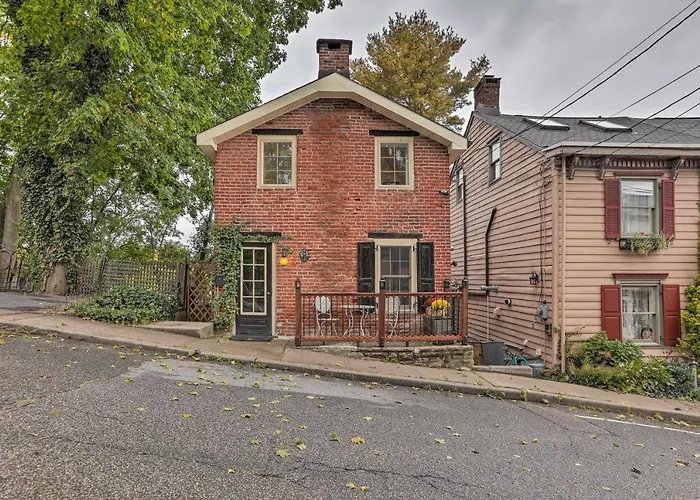 Historic Home In Lambertville: Walk To Bridge