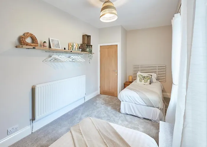 Host & Stay - Sion Hall Cottage