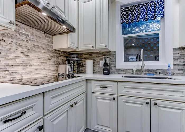 Marbella Lane - Bright And Cozy Home Near Sfo
