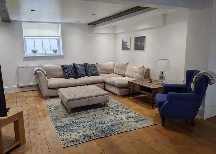 Beautiful Georgian Townhouse In Central Colchester