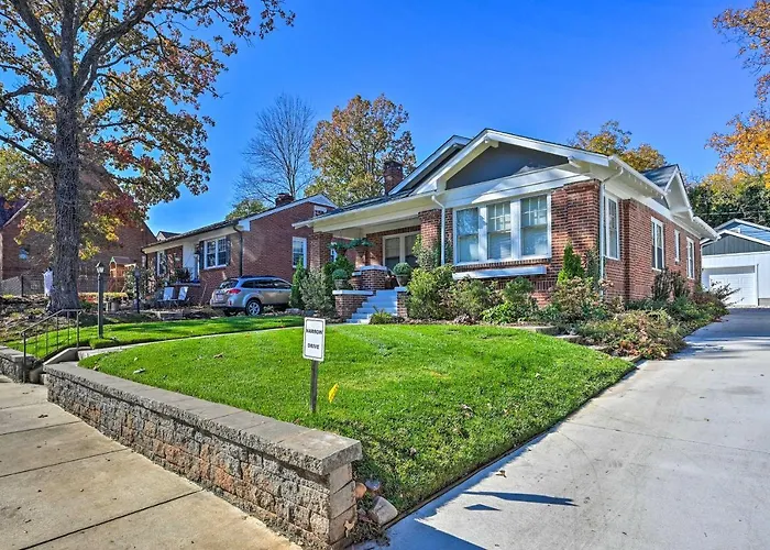 Vintage Chic Cottage < 1 Mile To Unc Greensboro!