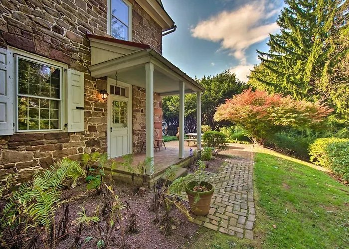 Beautiful Historic House In Amish Country