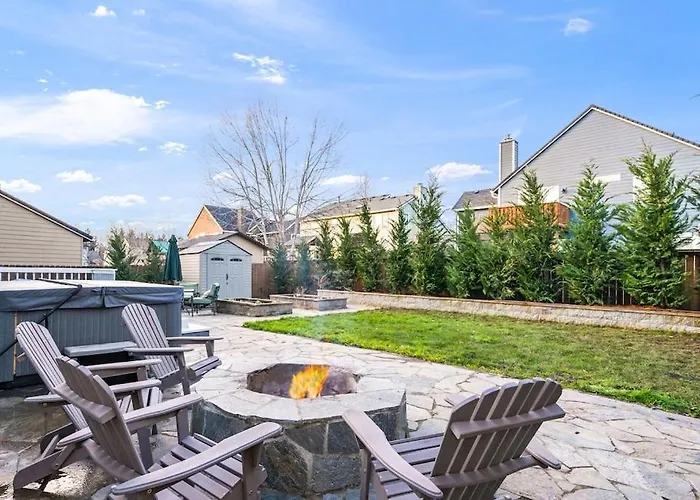 The Place To Be; With A Hot Tub!