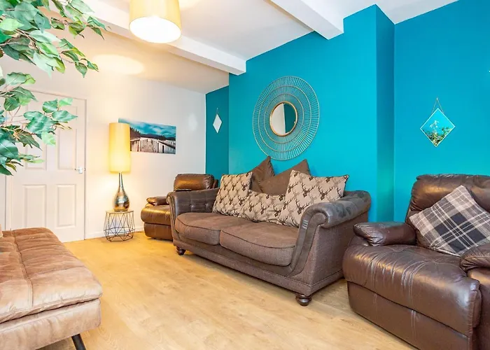 Oswalds House With Free Parking Ideal For Contractors And Families