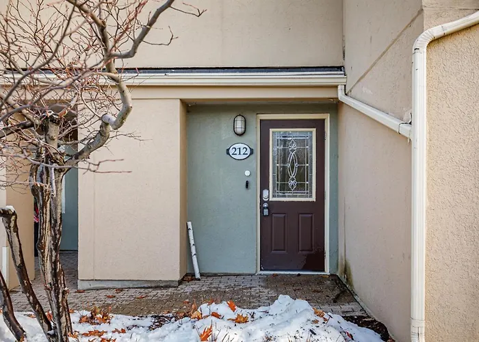 Stunning Townhouse - 3 Bdrm Blue Mountain Village Sauna!