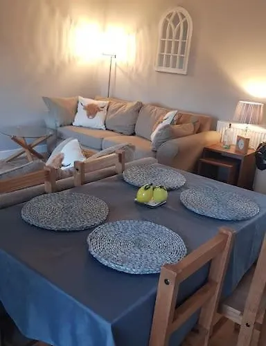 Cosy 2 Bedroom Croft Cottage With Beautiful Views