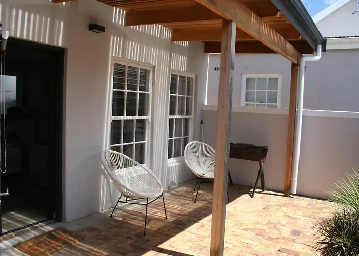 Botany House, In The Heart Of Hermanus