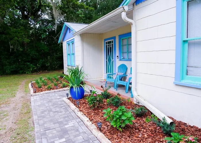 Private Home In Ocala With Fenced Yard, Piano, Central Location, Pets Welcome