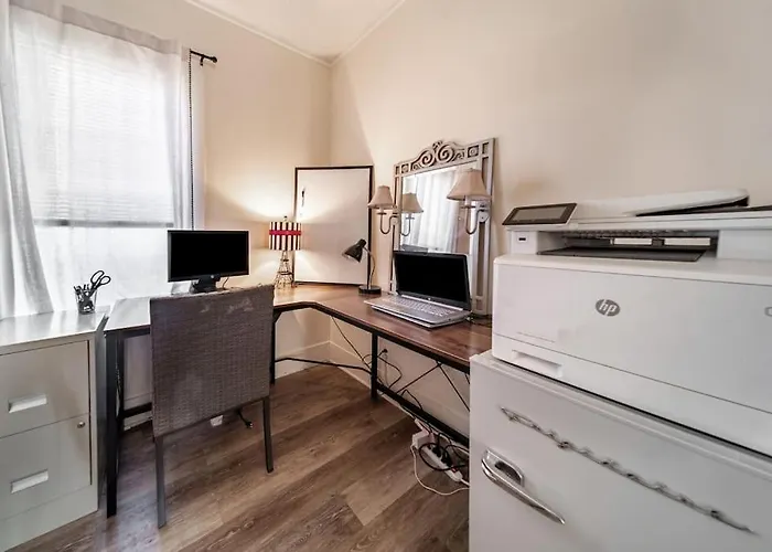 Cottage In The Falls, 3 B, 2 Bath, Fireplace