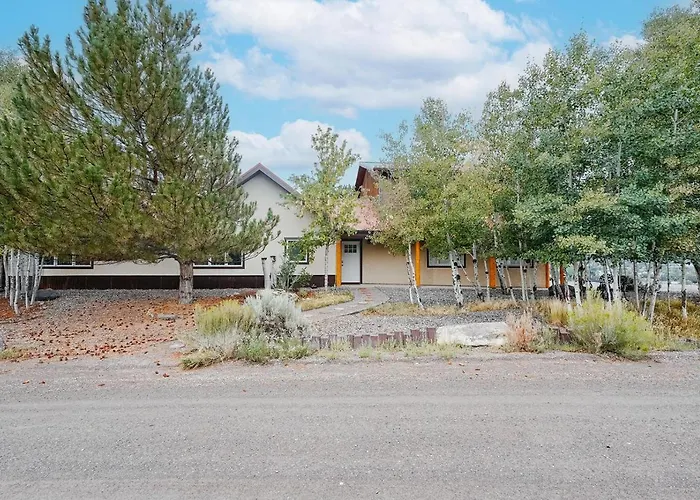 310 Vista Drive