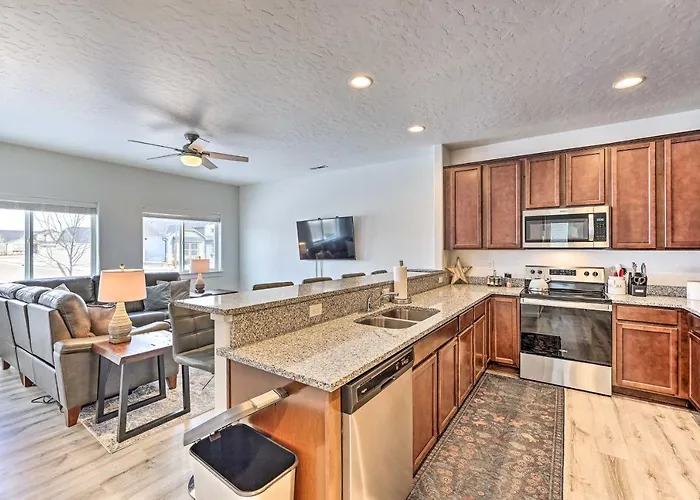 Nampa Townhome ~ 18 Mi To Downtown Boise!