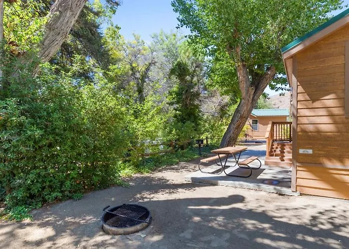 Deluxe Little Cabin 2 Min Stroll To Kern River
