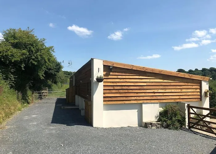 Meadow Cottage. Pretty Modern Cottage Close To Woolacombe And Lee
