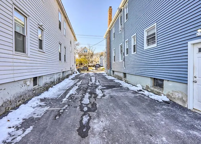 Charming Albany Retreat ~ 3 Mi To Downtown!