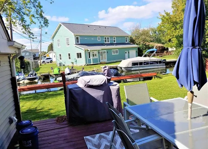 2Br Lake House 40Ft Dock Access