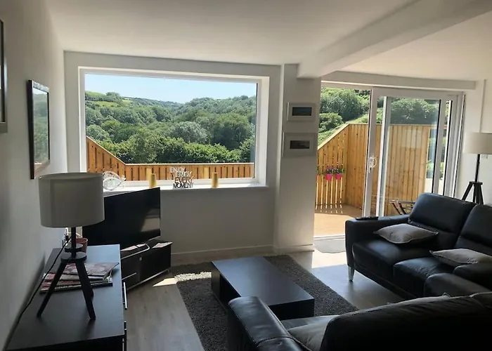Meadow Cottage. Pretty Modern Cottage Close To Woolacombe And Lee
