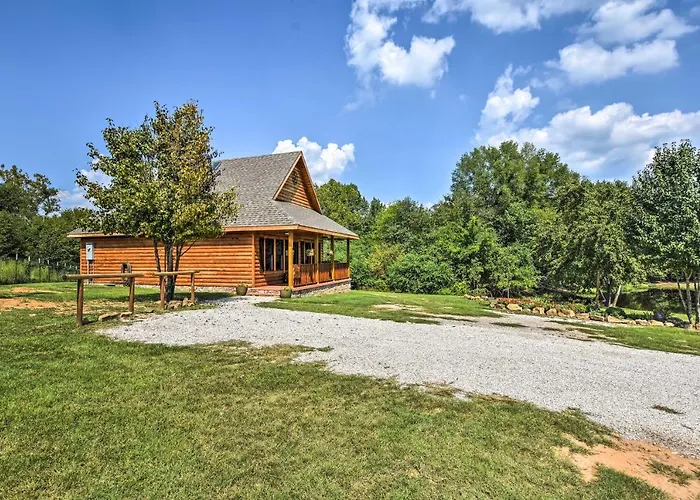 2 Mi To Lake Hamilton! Log Cabin W/ Cozy Loft