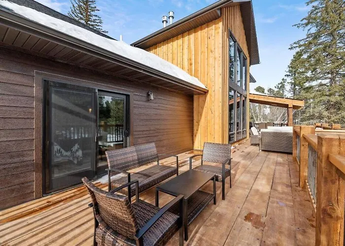 Trax N Trailz Lodge