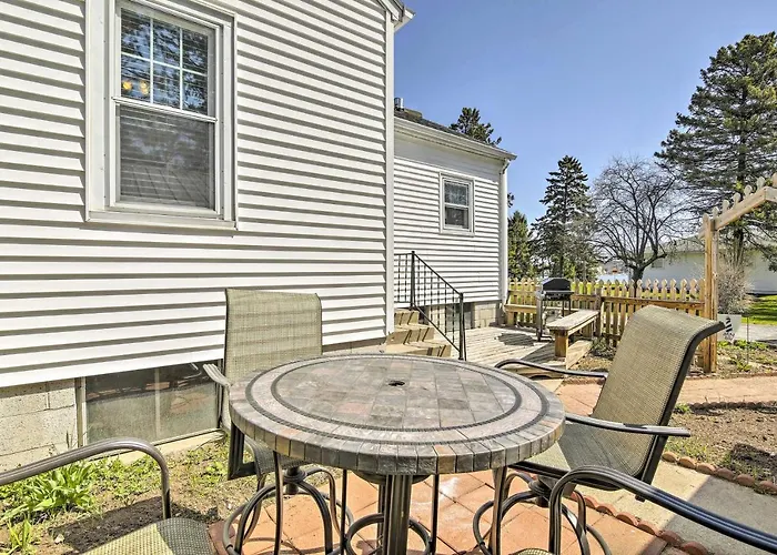 Modern Sturgeon Bay Home By Potawatomi State Park!