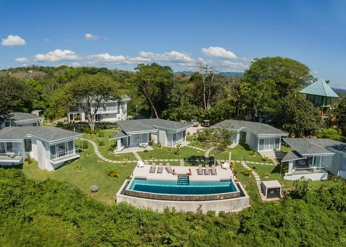 Adeluna Luxury Villas
