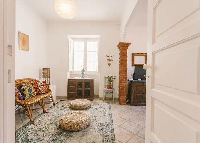 Best Houses 56 - Charming House In Peniche
