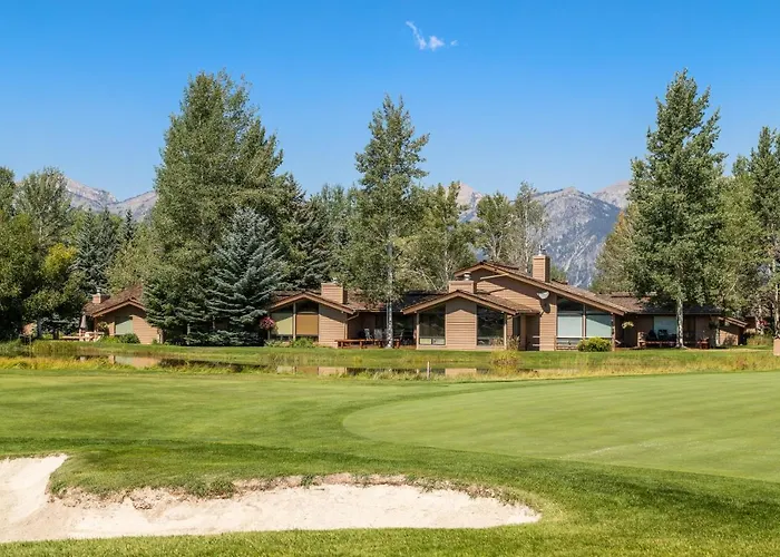 Golf Creek 16