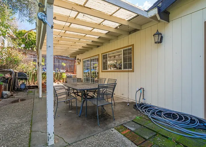 Amazing Santa Cruz Landscaped Paradise