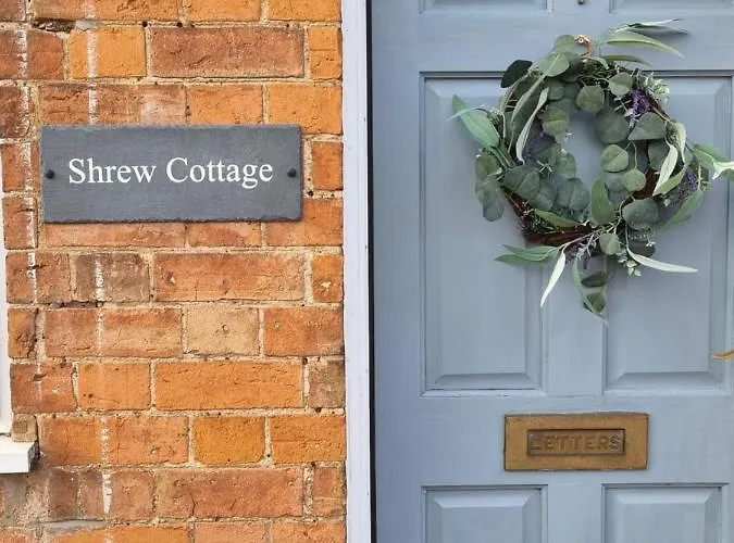 Cottage 5 Minutes Walk To River And Town Centre